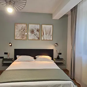 Exclusive Living Apartament